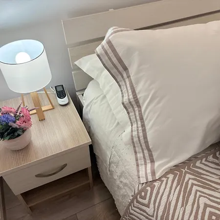 Andelina, Apartment Split
