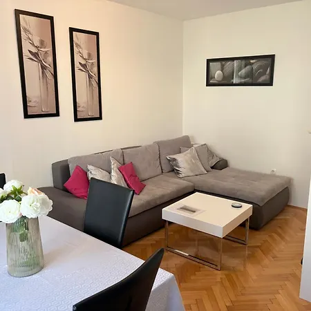 Apartament Andelina, *